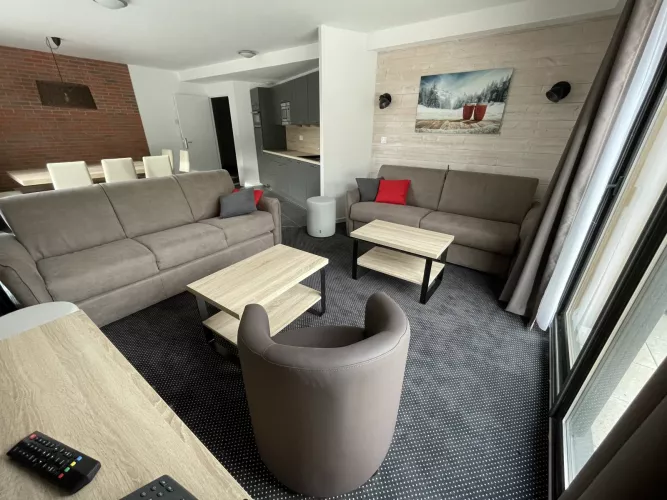 P53 / 3 habitaciones / 10 personas